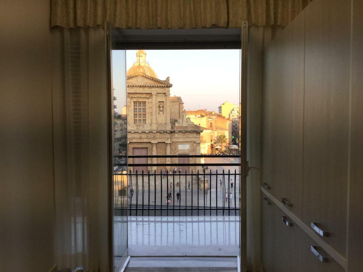 Affittacamere Duomo Джеля Екстериор снимка